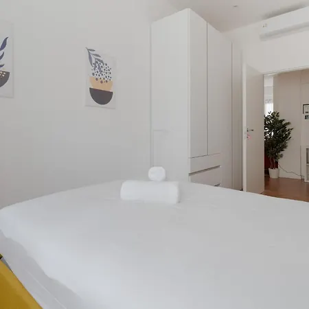 Guesthost - Mm Sant'agostino Modern Flat *